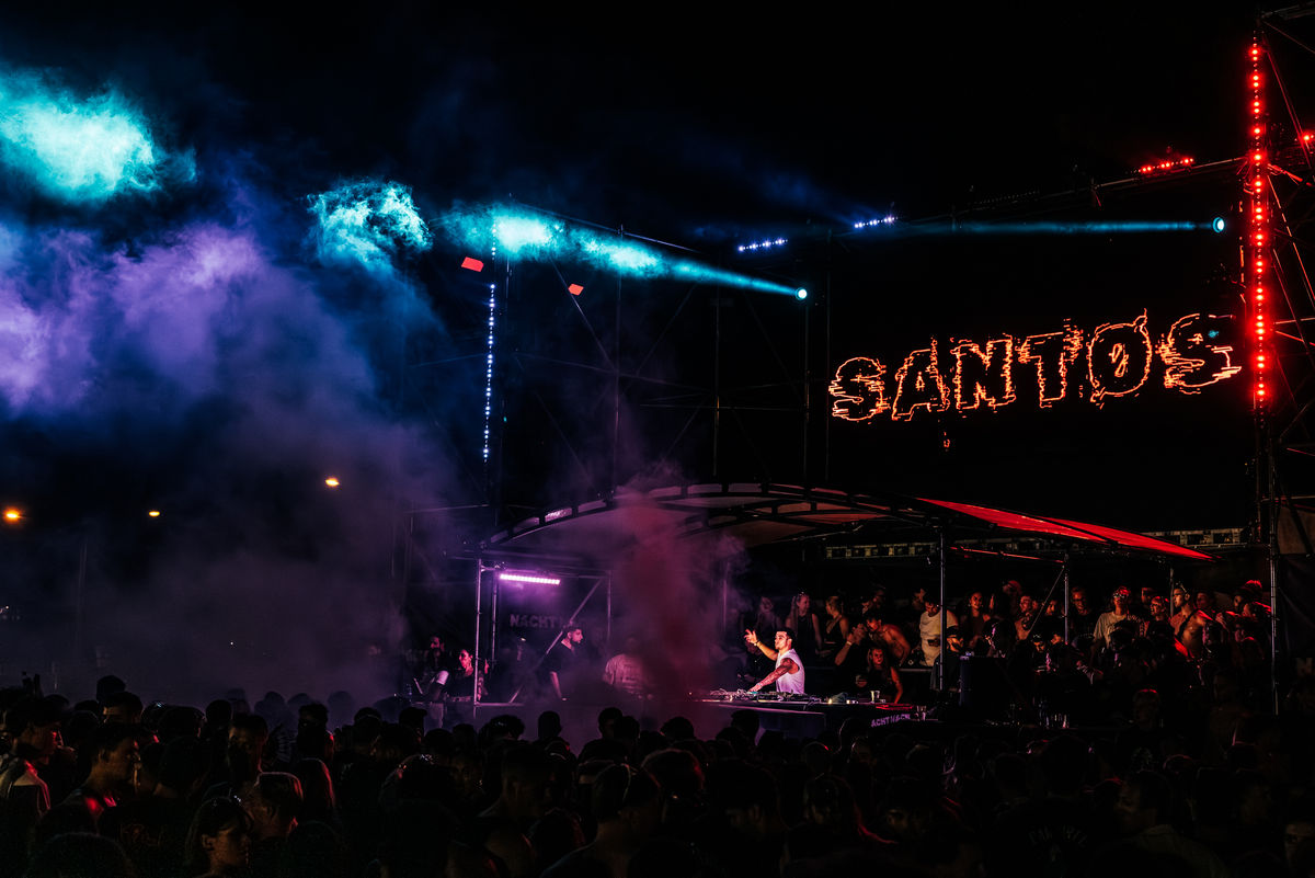 Loading... just a sec